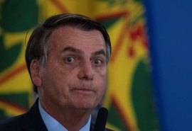 Bolsonaro vai aos EUA para tentar atrair fábrica da Tesla para o Brasil