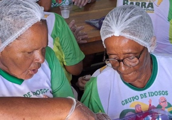 Páscoa: Prefeitura da Barra de Santo Antônio promove curso de fabricação de ovos