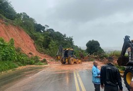 Cinco rodovias estão interditadas em Alagoas após fortes chuvas; saiba quais