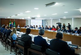 Em encontro com Lula, Paulo Dantas defende união dos estados para combate à fome