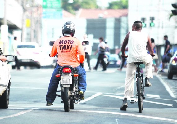 Projeto de lei regulamenta mototáxi