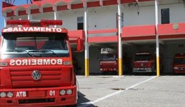 Incêndio de média proporção atinge estabelecimento comercial na parte alta de Maceió