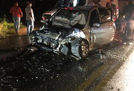 Motorista colide na traseira de caçamba e morre, na AL 115