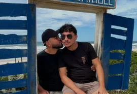 Marido de turista morto após comer caranguejo faz desabafo emocionante