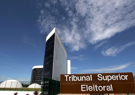 TSE quer restringir uso de armas por CACs no dia das eleições