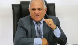 Magistrado alega não conhecer o envolvido no acidente da Avenida Fernandes Lima