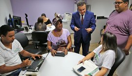 População recebe atendimento na Sala Lilás do TJAL