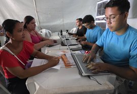 Confira as vagas de emprego para pessoas com 40 anos ou mais disponíveis nesta quinta-feira(17)