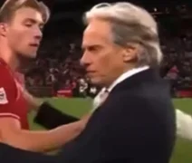 Højlund empurra Jorge Jesus após vitória de Portugal