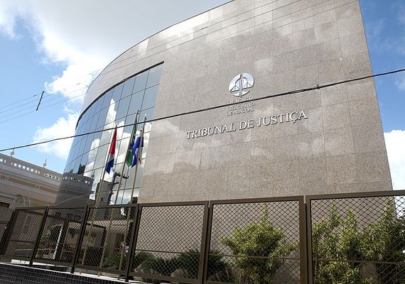 Faculdades de AL recebem ordem de reduzir mensalidade de alunos