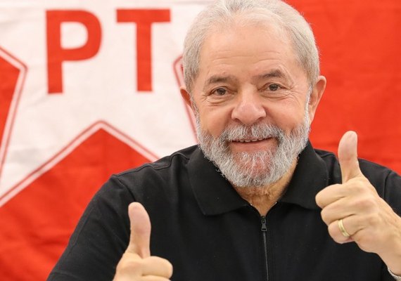 Desembargador manda soltar Lula da prisão ainda hoje