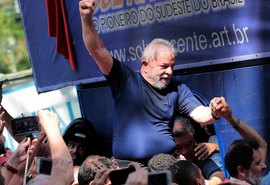 PT quer gravar programas eleitorais de Lula na cadeia