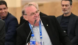 Conselheiros e sócios pedem impeachment de Osmar Stabile no Corinthians