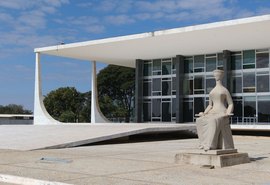 STF vota amanhã (10) reajuste de salários de ministros e juízes