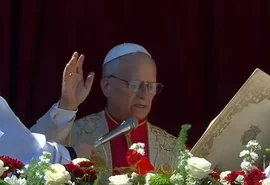 'Parem! É hora da paz': Papa Leão XIV condena a guerra em discurso histórico no Vaticano