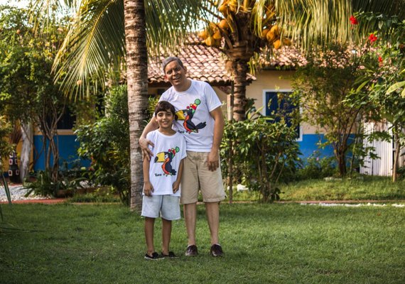 Alagoano Anthony lança clipe em homenagem aos avós