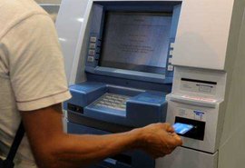 Vítima escapa de sequestro relâmpago por não ter dinheiro em banco