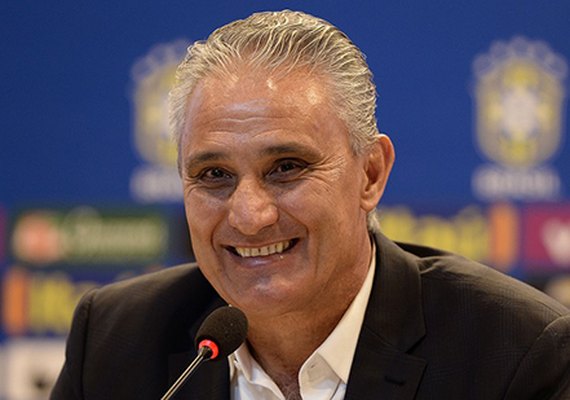 Tite revela apenas um jogador que está na lista de suplentes