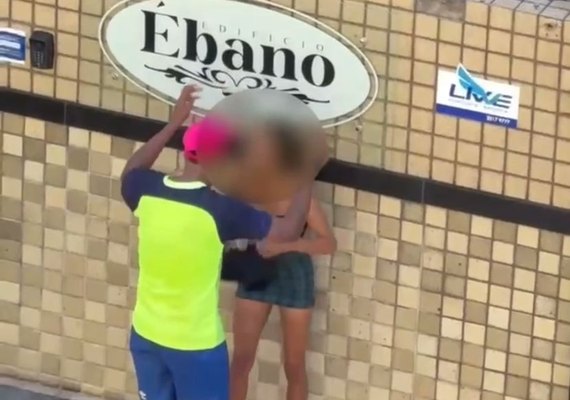 Vídeo: homem é preso após agredir e ameaçar mulher com facão em Maceió