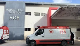 Homem é esfaqueado após discussão em estacionamento de supermercado