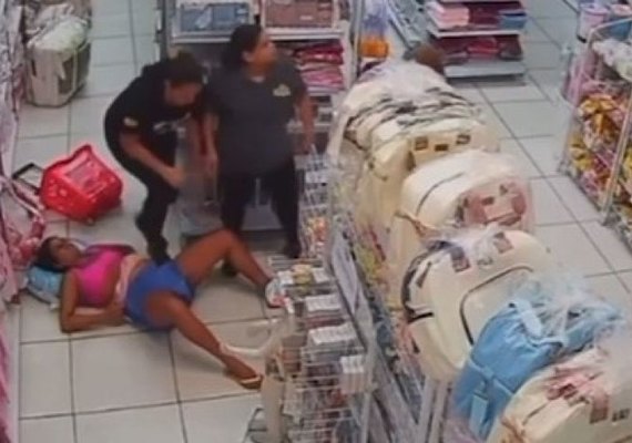 Mulher entra em trabalho de parto e tem bebê dentro de loja no Centro do Recife