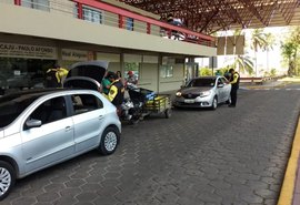 Veículos são removidos pela SMTT por GNV irregular