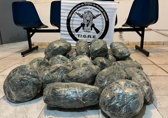 Polícia apreende mais de 20 kg de maconha em Maceió