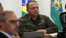 Bolsonaro formaliza Eduardo Pazuello em cargo interino de ministro da Saúde