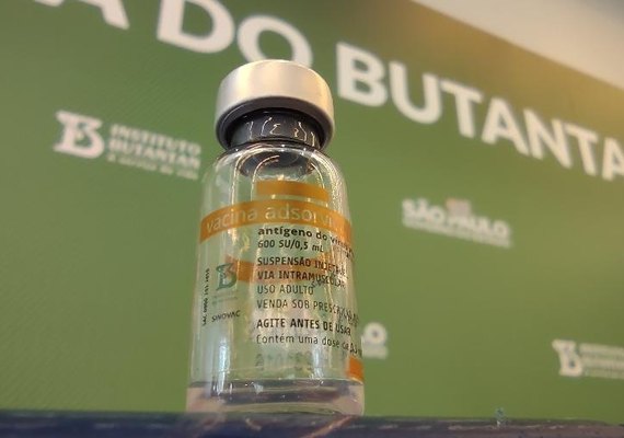 Ministério assina compra de mais 54 milhões de doses da Coronavac