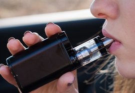 Plataformas devem remover propagandas de cigarros eletrônicos em 48h