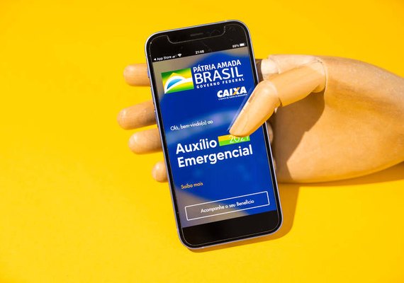 Caixa paga 6ª parcela do auxílio emergencial para nascidos em abril nesta sexta-feira (24)