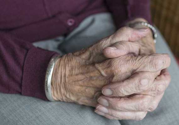 Um em cada seis idosos sofreu abuso ao longo do último ano