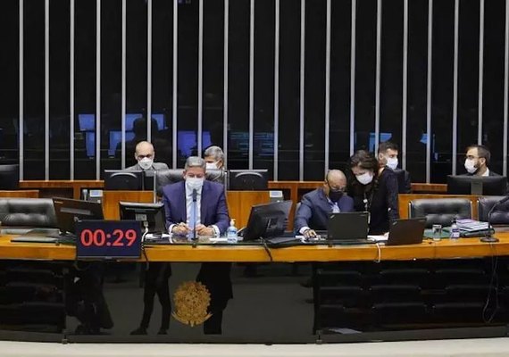 Câmara marca para terça-feira análise da PEC dos benefícios