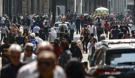 Mais de 6,5 milhões de famílias deixaram linha da pobreza em 2 anos