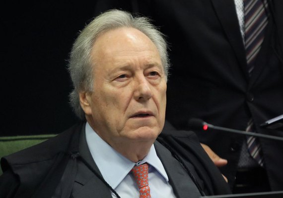 Lula avalia nome da Petrobras para substituir Lewandowski no Ministério da Justiça