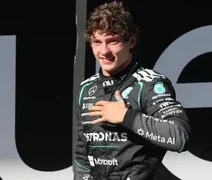 Antonelli pode ser campeão da F1 aos 20 anos e prepara homenagem a Senna