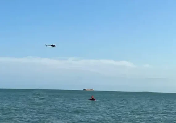 Corpo de jovem desaparecido após entrar no mar em Ponta Verde é encontrado