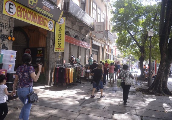 Vendas no comércio crescem 0,4% em janeiro e atingem nível recorde