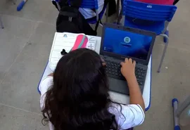 Alagoas amplia acesso digital e conecta 97,1% das escolas públicas