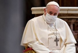 Papa pede que vacinas cheguem também aos países mais pobres