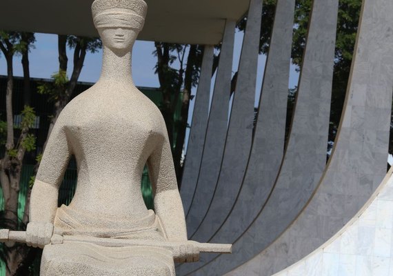 Maioria do STF vota a favor de reajuste de 18% para o Judiciário
