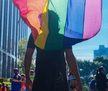 Parada LGBTQIA+ celebra 30 edições de luta e reúne multidão em São Paulo