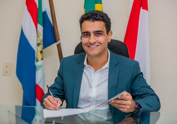 De uma só vez, Prefeito de Maceió veta 13 Projetos de Lei