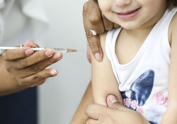 Municípios com até 100 mil habitantes receberão recursos para equiparem salas de vacinação