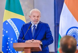 Envolvido até os dentes, diz Lula sobre Bolsonaro e tentativa de golpe