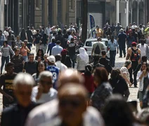Mais de 6,5 milhões de famílias deixaram linha da pobreza em 2 anos