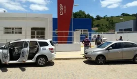 Homem é preso com espingarda e revólver em Cajueiro