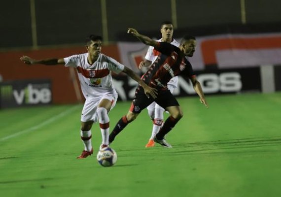 CRB enfrenta o Vitória nesta quarta-feira (24)