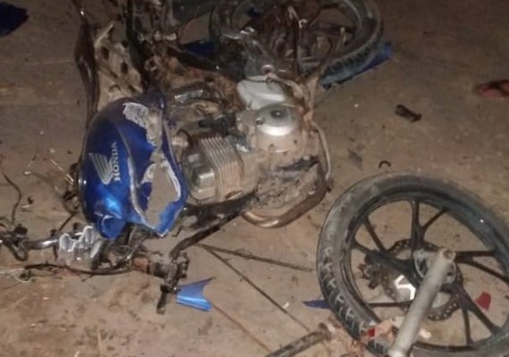 Motociclista morre após colidir com caminhão de cana de açúcar