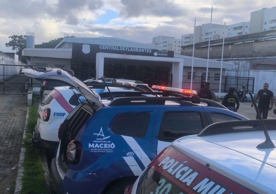 Motociclista é preso por infração de trânsito e desacato na Pajuçara